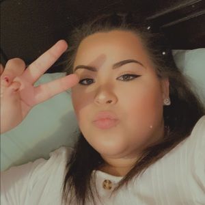 Meet your Posher, Sabrina